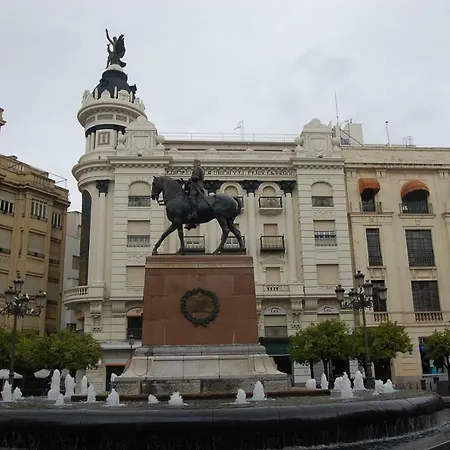 Apartamento Puente De Miraflores * Córdoba